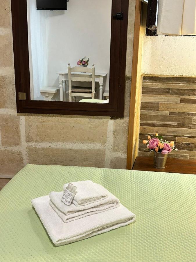Palazzo Prioli Room Lecce Exterior foto